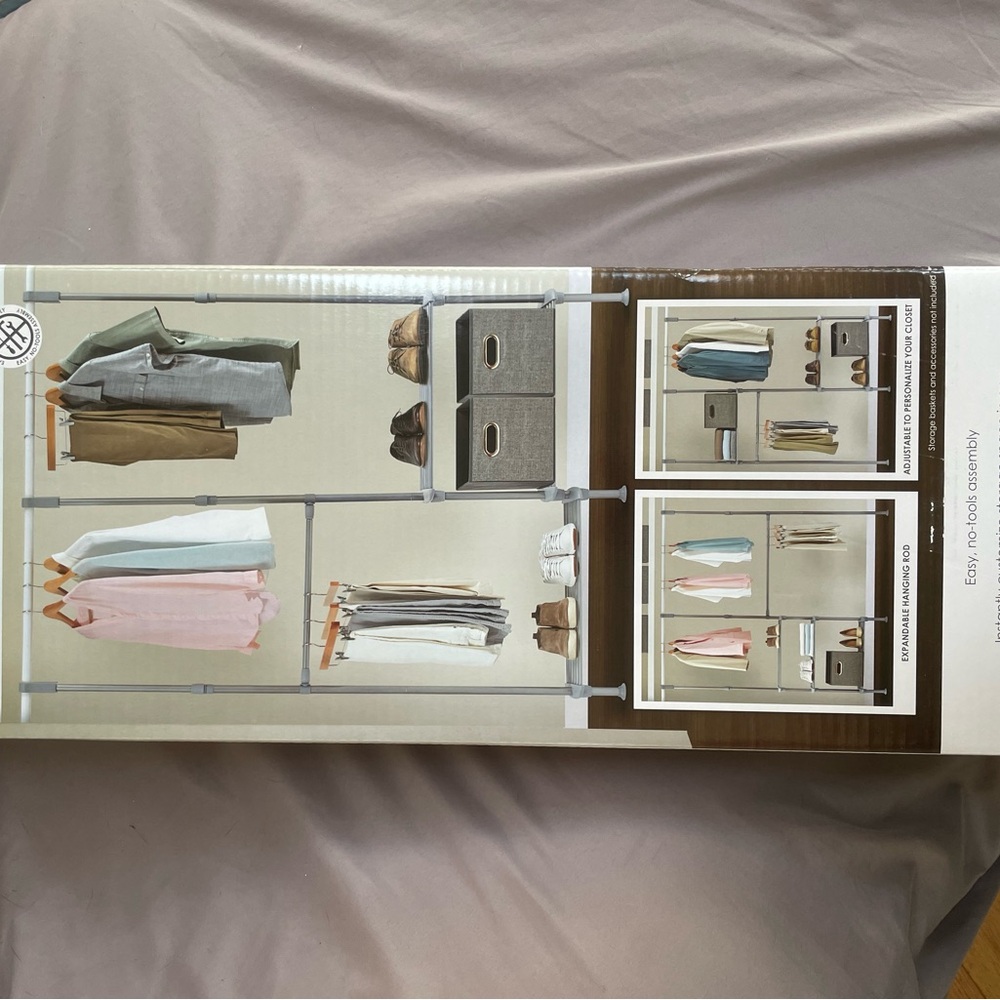 Relaxed living adjustable closet system